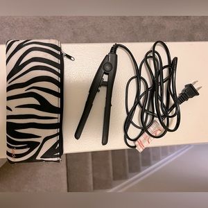 Sedu Revolution Ceramic Travel Flat Iron w/ Case